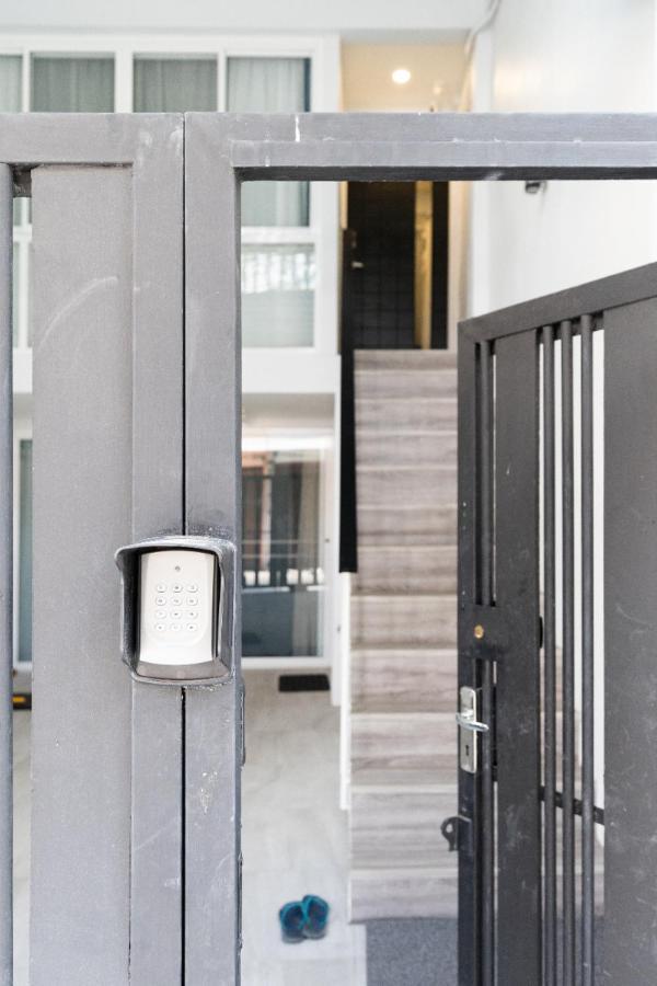 Cozy Studio 1 In Sathorn, Bts Saint Louis Bangkok Exterior photo